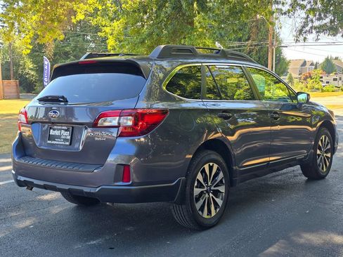 Used 2015 Subaru Outback 3.6R Limited AWD/4WD image 6