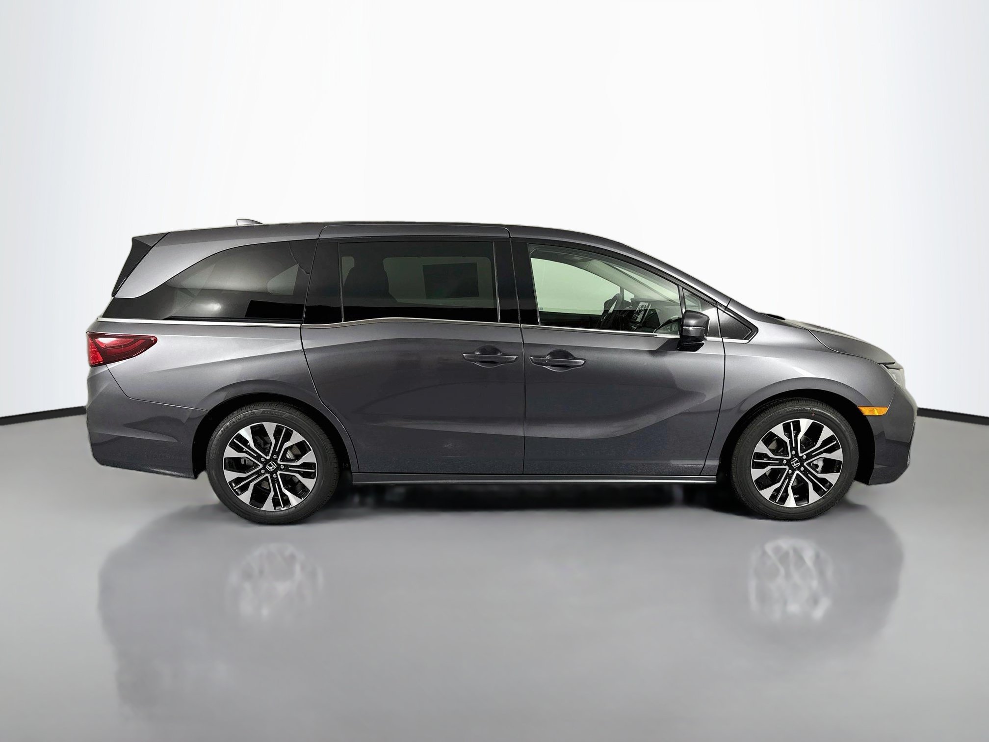 New 2027 Honda Odyssey Elite image 4