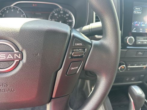 Used 2023 Nissan Frontier SV AWD/4WD image 11