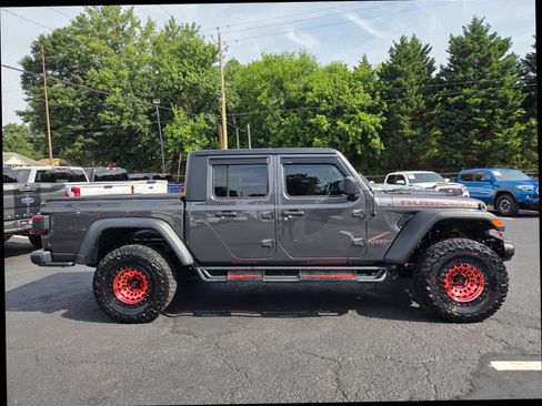 Used 2023 Jeep Gladiator Rubicon w/ LED Lighting Group AWD/4WD image 9
