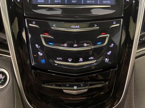 Used 2019 Cadillac Escalade Platinum image 25