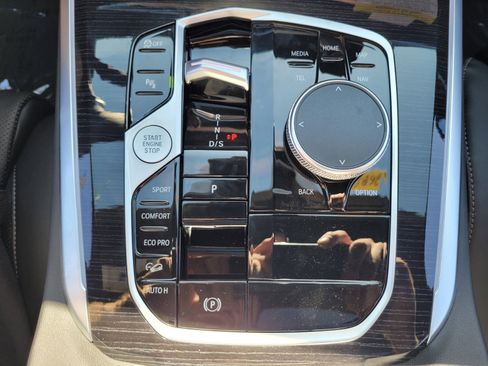 New 2026 BMW X5 xDrive40i w/ M Sport Package image 25