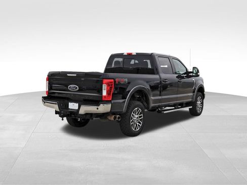 Used 2019 Ford F250 Lariat w/ FX4 Off-Road Package AWD/4WD image 4