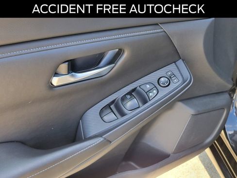 Used 2024 Nissan Sentra SV FWD image 21