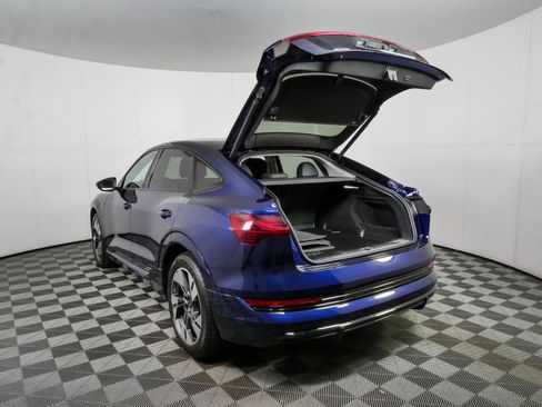 Used 2022 Audi e-tron Premium w/ Convenience Plus Package AWD/4WD image 11