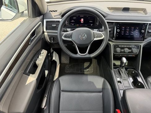 Used 2022 Volkswagen Atlas SE FWD image 24