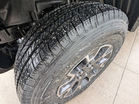 New 2026 Jeep Gladiator Sport image 38