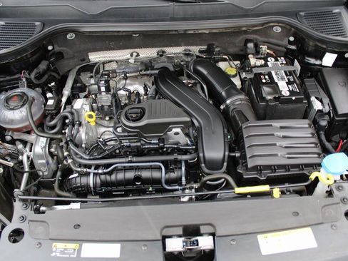 Certified 2023 Volkswagen Taos S image 28