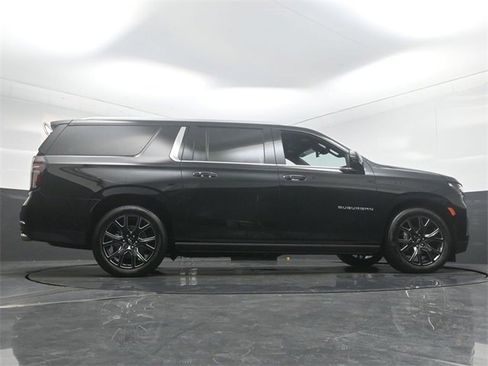 Certified 2023 Chevrolet Suburban High Country image 55
