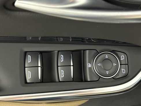 Used 2024 Cadillac XT4 Luxury FWD image 28