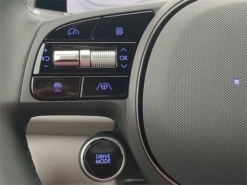 New 2025 Hyundai Ioniq 6 SEL image 23