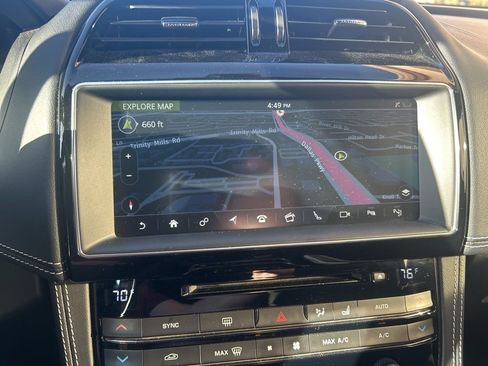 Used 2017 Jaguar F-PACE S image 23