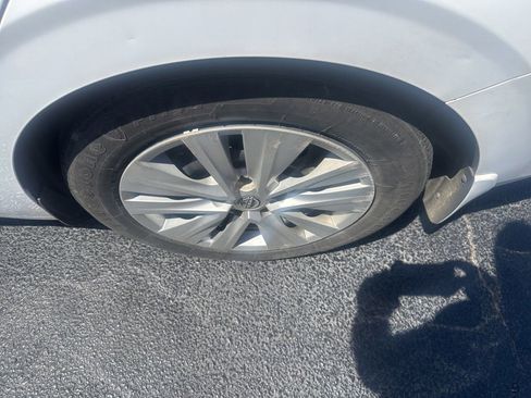 Used 2024 Nissan Sentra S FWD image 6