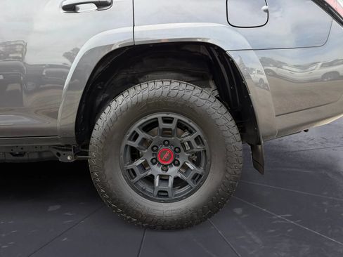 Used 2022 Toyota 4Runner SR5 w/ 4Runner Black Package (TMS) AWD/4WD image 30
