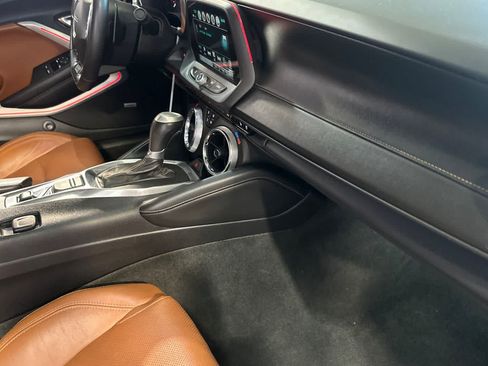 Used 2017 Chevrolet Camaro SS RWD image 17