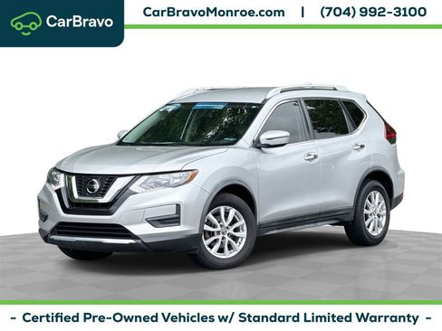 Used 2018 Nissan Rogue SV image 1
