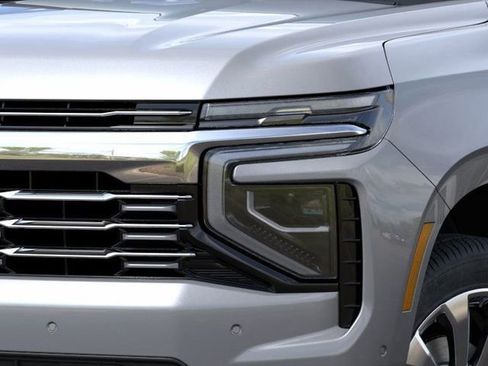 New 2026 Chevrolet Suburban Premier w/ Sun And Tow Package AWD/4WD image 10
