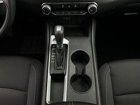 Used 2025 Nissan Altima 2.5 SV image 15