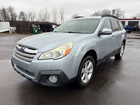 Used 2014 Subaru Outback 2.5i Premium image 1