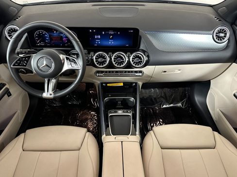 Used 2026 Mercedes-Benz GLA 250 image 12