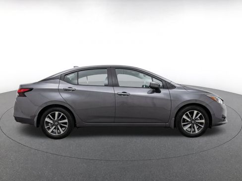 Used 2025 Nissan Versa SV FWD image 9