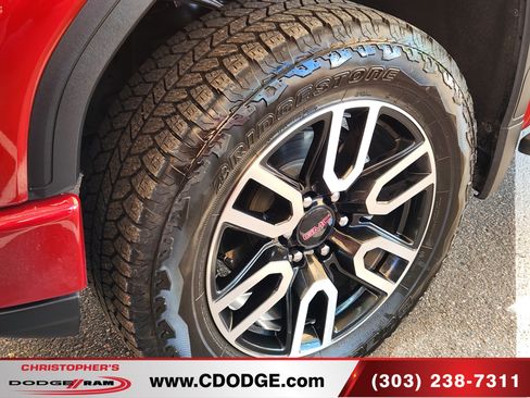 Used 2025 GMC Sierra 1500 AT4 w/ AT4 Premium Package AWD/4WD image 25