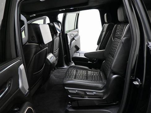 Used 2023 Cadillac Escalade ESV Sport Platinum image 23