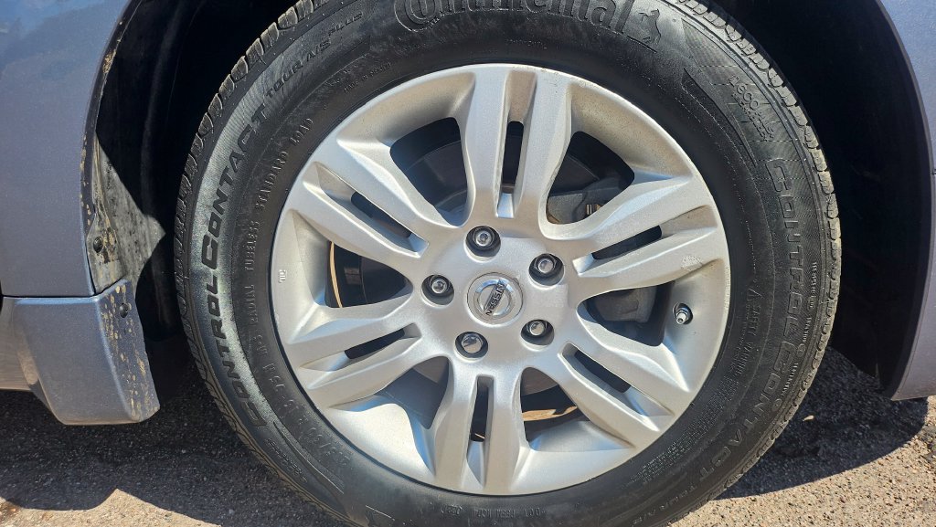Used 2010 Nissan Altima 2.5 S w/ Convenience Plus Pkg FWD image 16