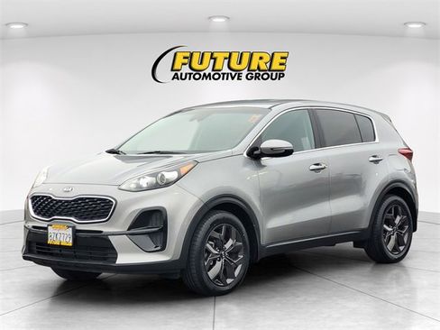 Used 2022 Kia Sportage LX w/ LX FWD Value Edition Package image 5