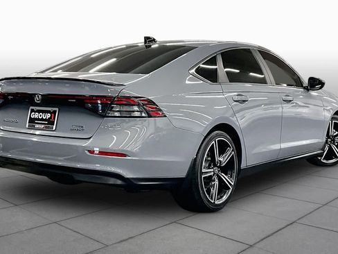 Used 2023 Honda Accord Sport image 12