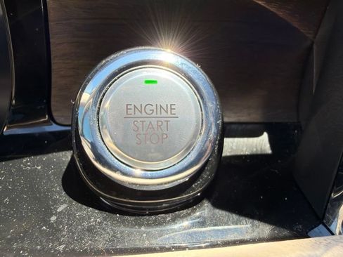 Used 2021 Lincoln Corsair Reserve w/ Equipment Group 201A AWD/4WD image 33