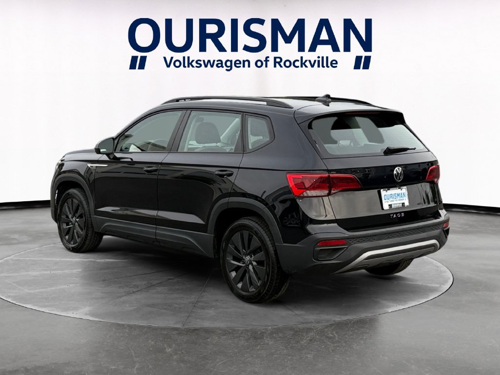Used 2023 Volkswagen Taos S w/ Driver Assistance Package FWD image 4