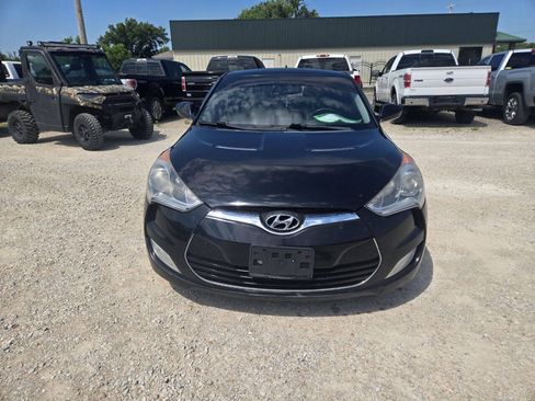 Used 2012 Hyundai Veloster w/ Style Pkg FWD image 8
