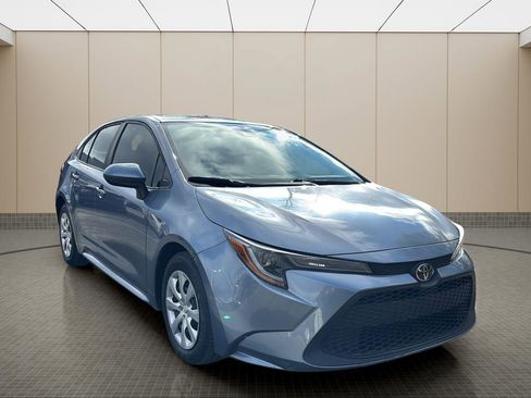 Used 2022 Toyota Corolla LE image 7