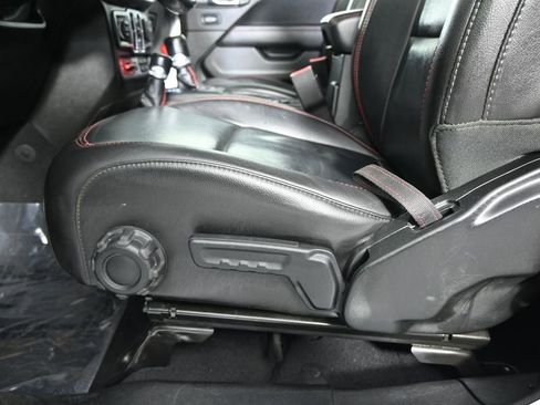 Used 2020 Jeep Wrangler Unlimited Rubicon w/ Quick Order Package 28Y Recon AWD/4WD image 22