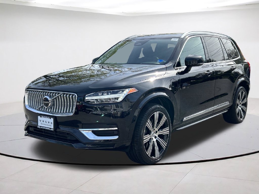 Certified 2025 Volvo XC90 T8 Plus AWD/4WD image 1