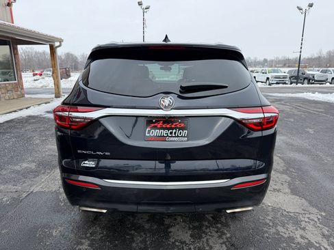 Used 2020 Buick Enclave Essence image 5