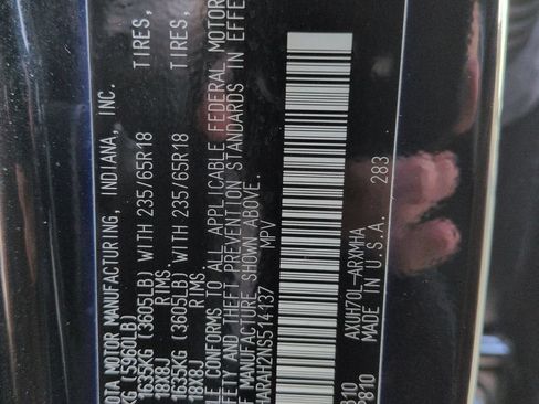 Used 2022 Toyota Highlander XLE FWD image 29