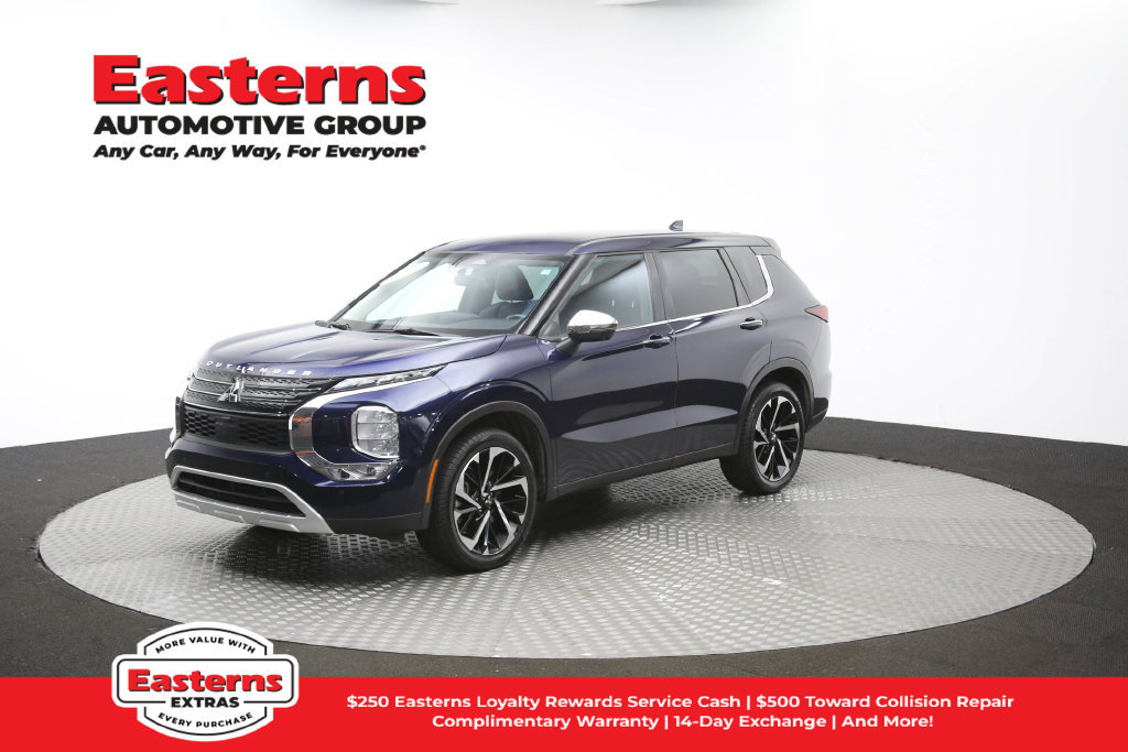 Used 2023 Mitsubishi Outlander SE AWD/4WD image 57