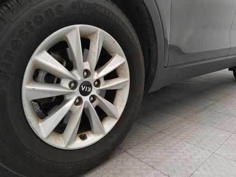 Used 2019 Kia Sorento FWD w/ Option Group 020 image 31