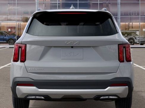 New 2026 Kia Sorento S w/ S Panoramic Sunroof Package FWD image 13