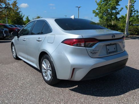 Certified 2024 Toyota Corolla XLE FWD image 4
