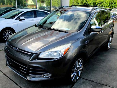 Used 2014 Ford Escape SE w/ SE Chrome Package image 4
