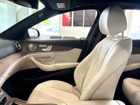 Used 2023 Mercedes-Benz E 350 4MATIC Sedan image 13