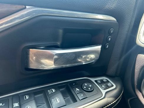 Used 2023 RAM 2500 Laramie AWD/4WD image 17