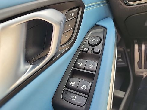 Used 2022 BMW M3 w/ Executive Package image 43