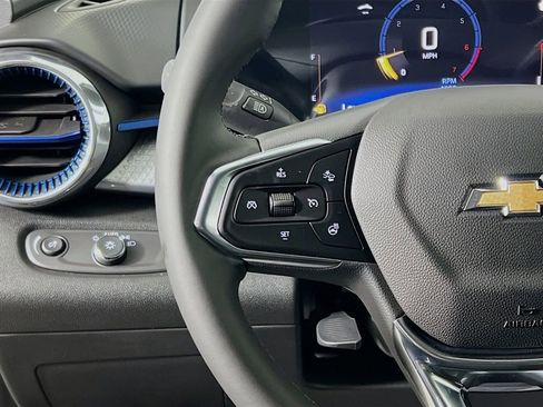 New 2026 Chevrolet Trax LT w/ Driver Confidence Package image 10