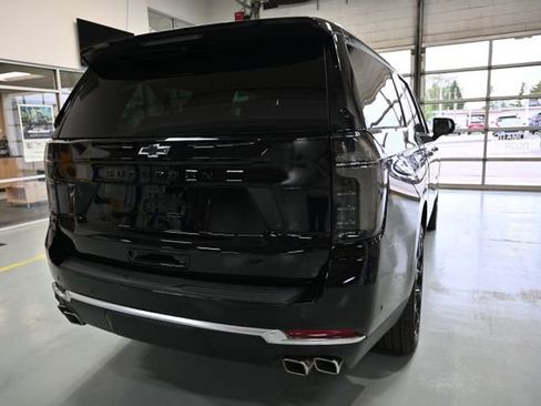 New 2026 Chevrolet Suburban High Country AWD/4WD image 5