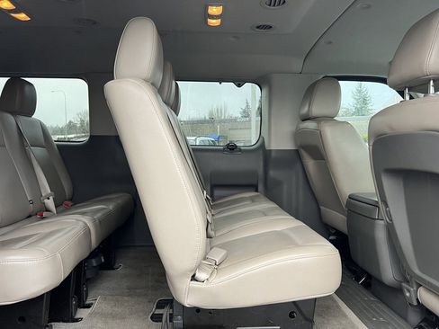 Used 2019 Nissan NV 3500 SL image 29