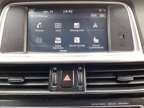 Used 2020 Kia Optima Premium image 4